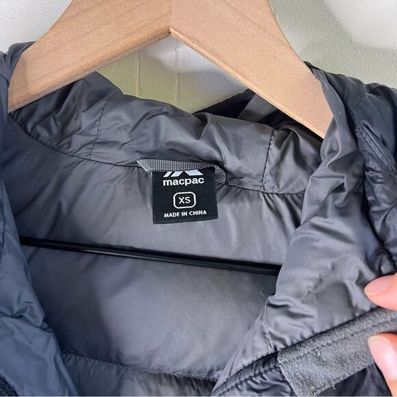 Macpac Men's Black Duck Down Puffer Jacket - Picture 8 of 15